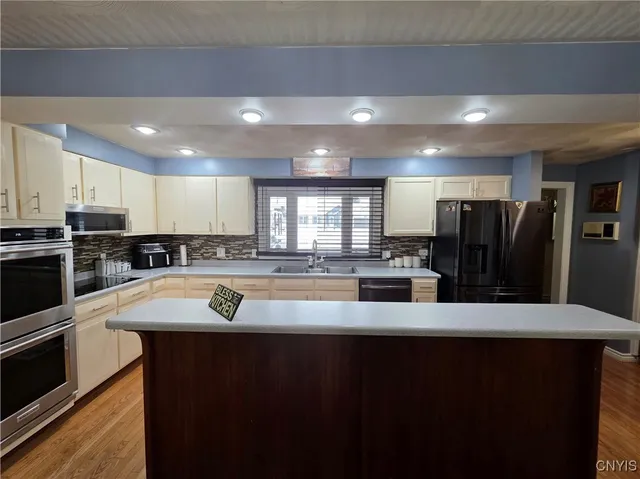 $429,999 | 140 Cross Street, Whitestown, NY 13495