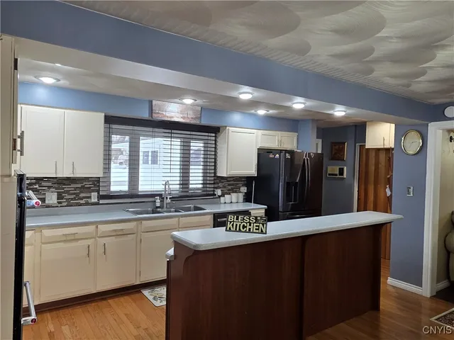 $429,999 | 140 Cross Street, Whitestown, NY 13495