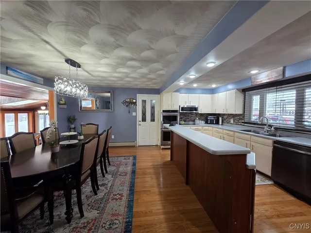 $429,999 | 140 Cross Street, Whitestown, NY 13495