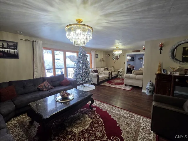 $429,999 | 140 Cross Street, Whitestown, NY 13495