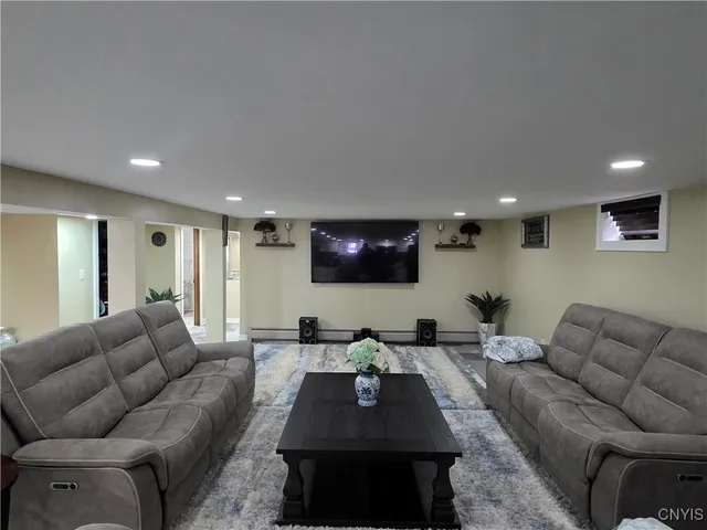 $429,999 | 140 Cross Street, Whitestown, NY 13495