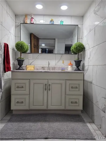 $429,999 | 140 Cross Street, Whitestown, NY 13495