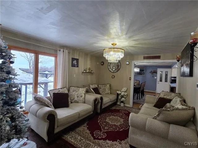 $429,999 | 140 Cross Street, Whitestown, NY 13495