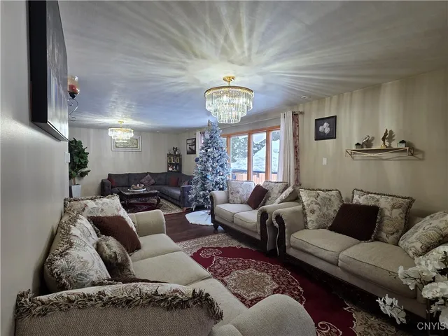 $429,999 | 140 Cross Street, Whitestown, NY 13495