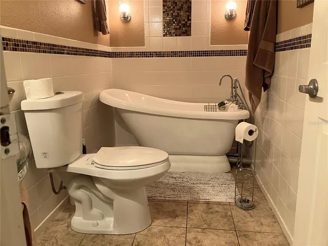 $395,000 | 2015 Vista Del Sol Circle, Unit 108, Lutz, FL 33558