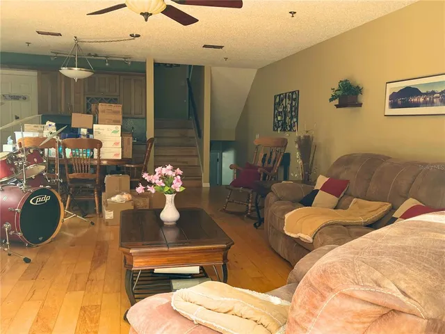 $395,000 | 2015 Vista Del Sol Circle, Unit 108, Lutz, FL 33558