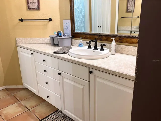 $395,000 | 2015 Vista Del Sol Circle, Unit 108, Lutz, FL 33558