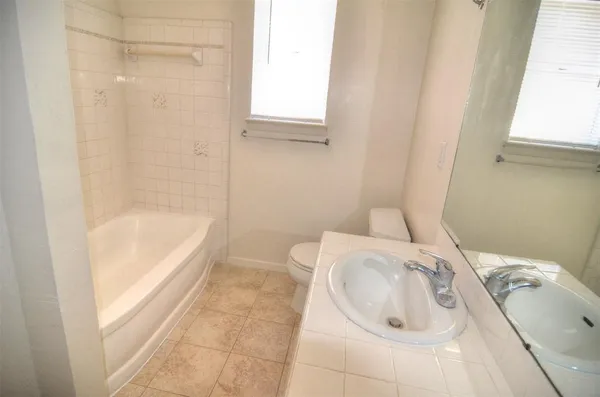 $2,150 | 2528 St Francis Avenue, Dallas, TX 75228