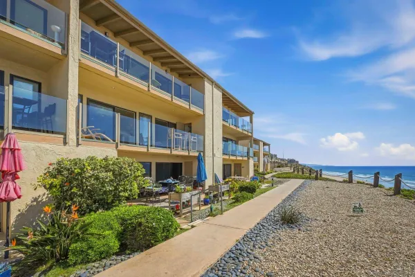 $2,421,500 | 441 South Sierra Avenue, Unit 208, Solana Beach, CA 92075