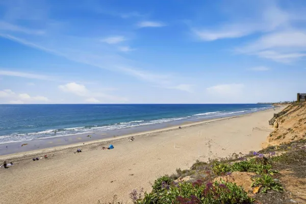 $2,421,500 | 441 South Sierra Avenue, Unit 208, Solana Beach, CA 92075