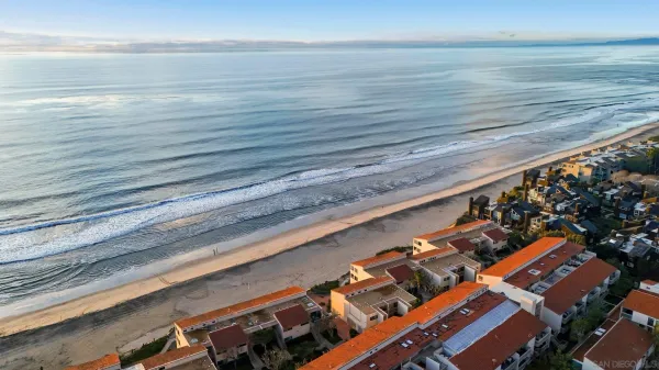 $2,421,500 | 441 South Sierra Avenue, Unit 208, Solana Beach, CA 92075