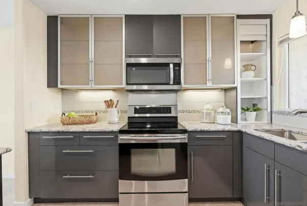 $2,421,500 | 441 South Sierra Avenue, Unit 208, Solana Beach, CA 92075