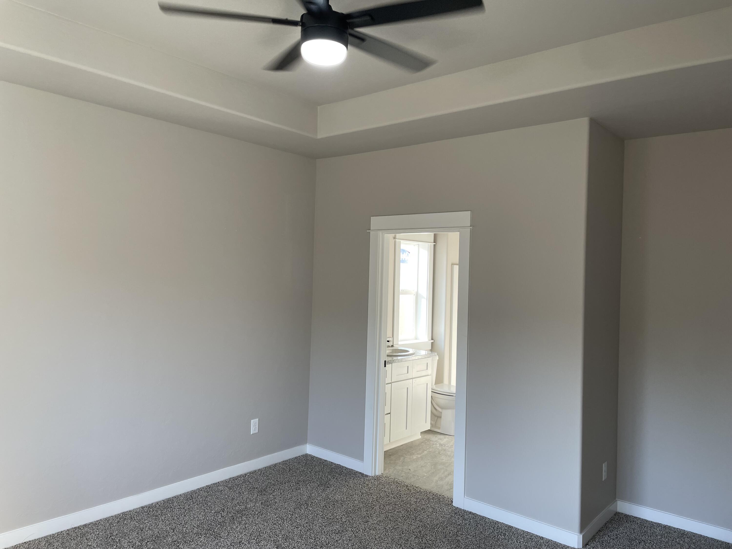 2769 Roberts Road Medford, OR 97504 - Photo 17 of 29 Master Bedroom