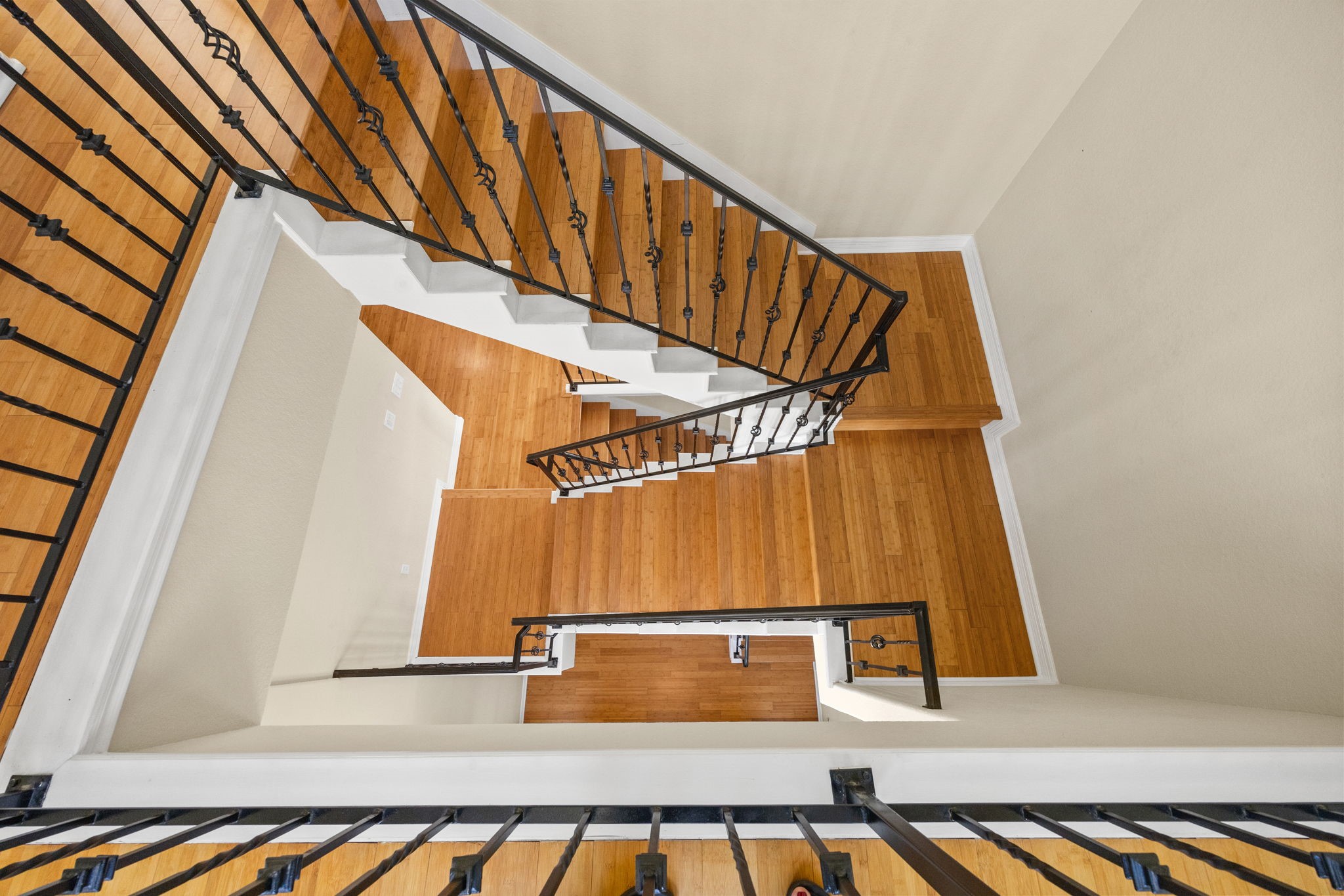 609 Gardner Street Houston, TX 77009 - Photo 25 of 31 a view of entryway