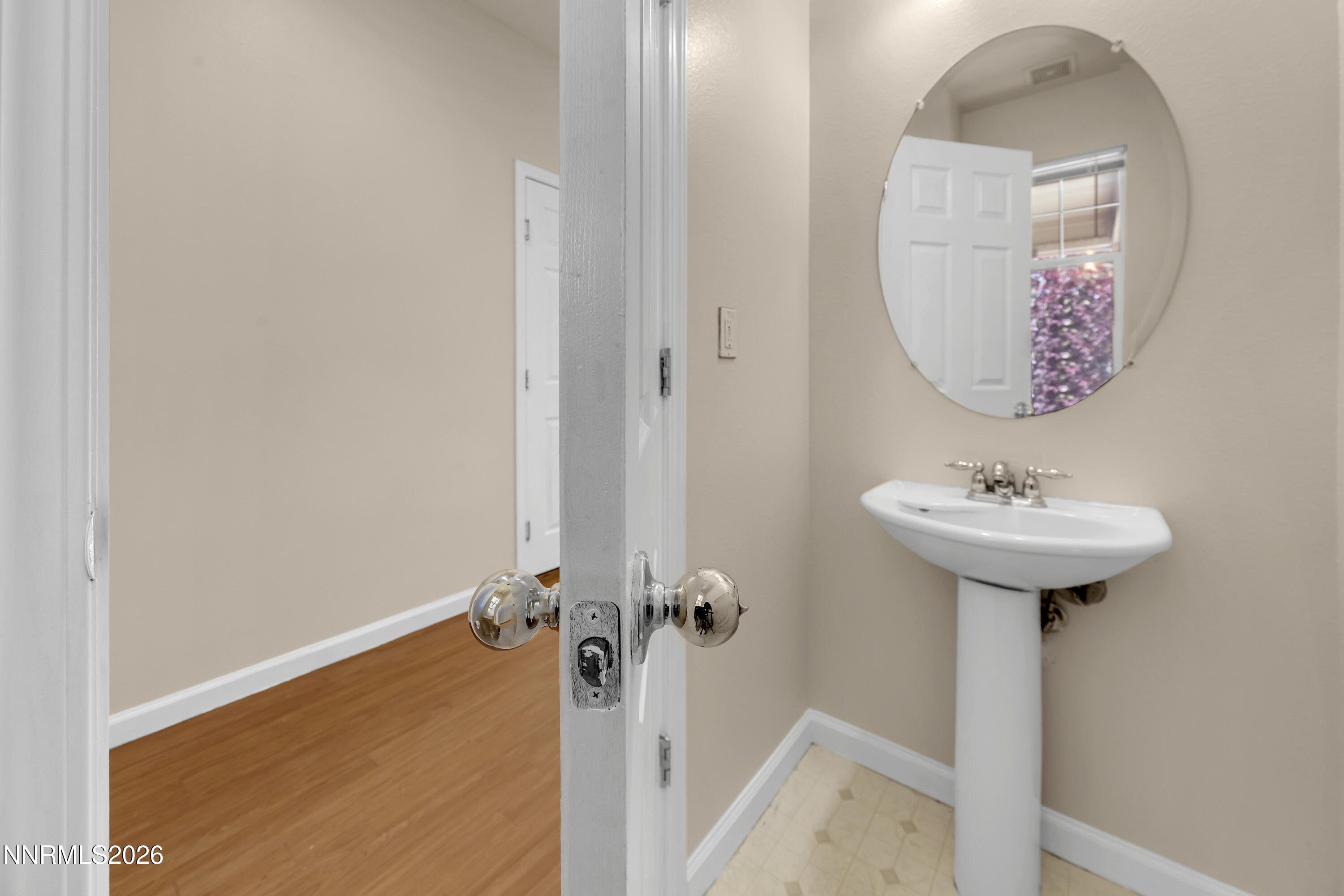 9248 Running Dog Circle Reno, NV 89506 - Photo 16 of 36 Half Bath