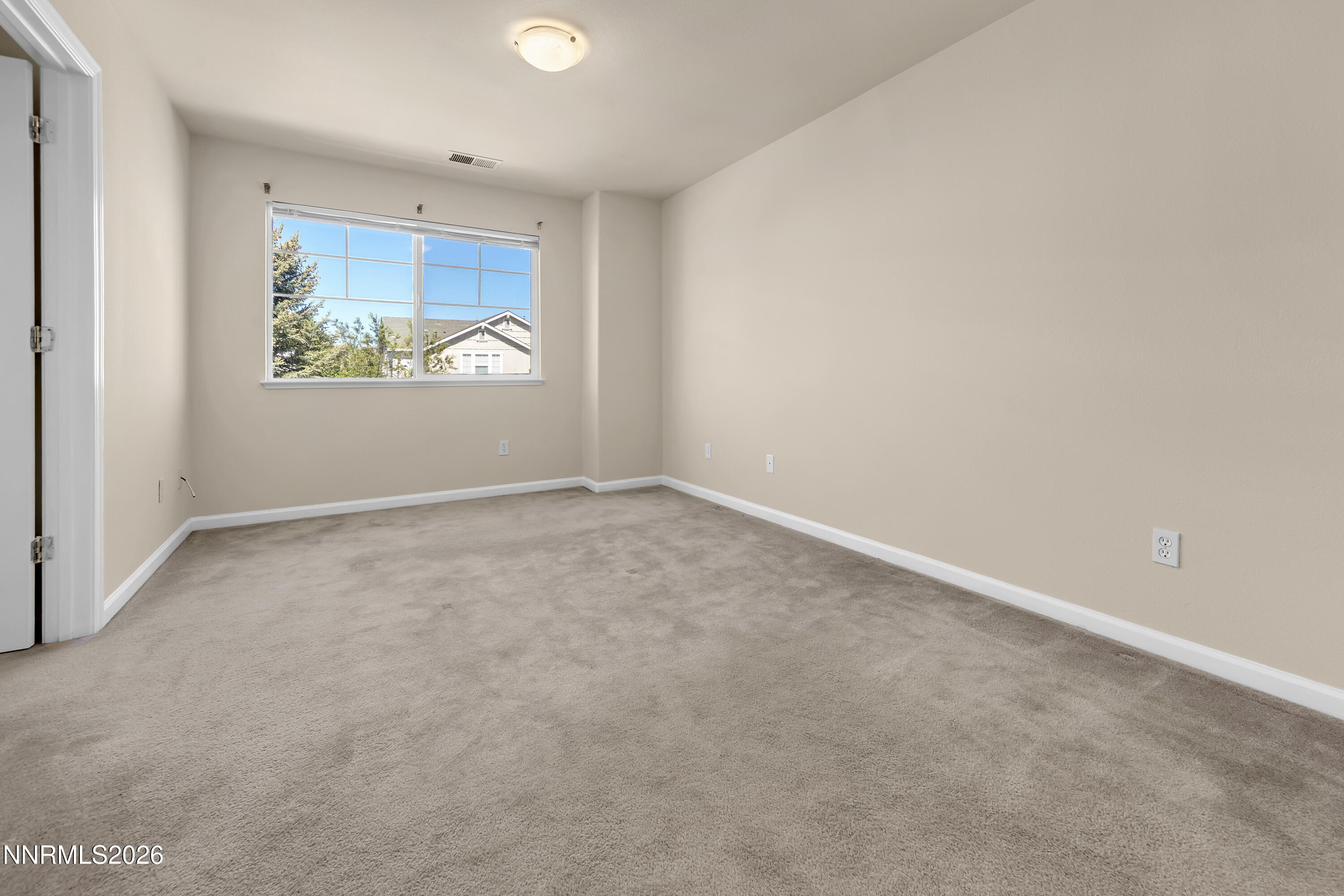 9248 Running Dog Circle Reno, NV 89506 - Photo 17 of 36 Primary Bedroom