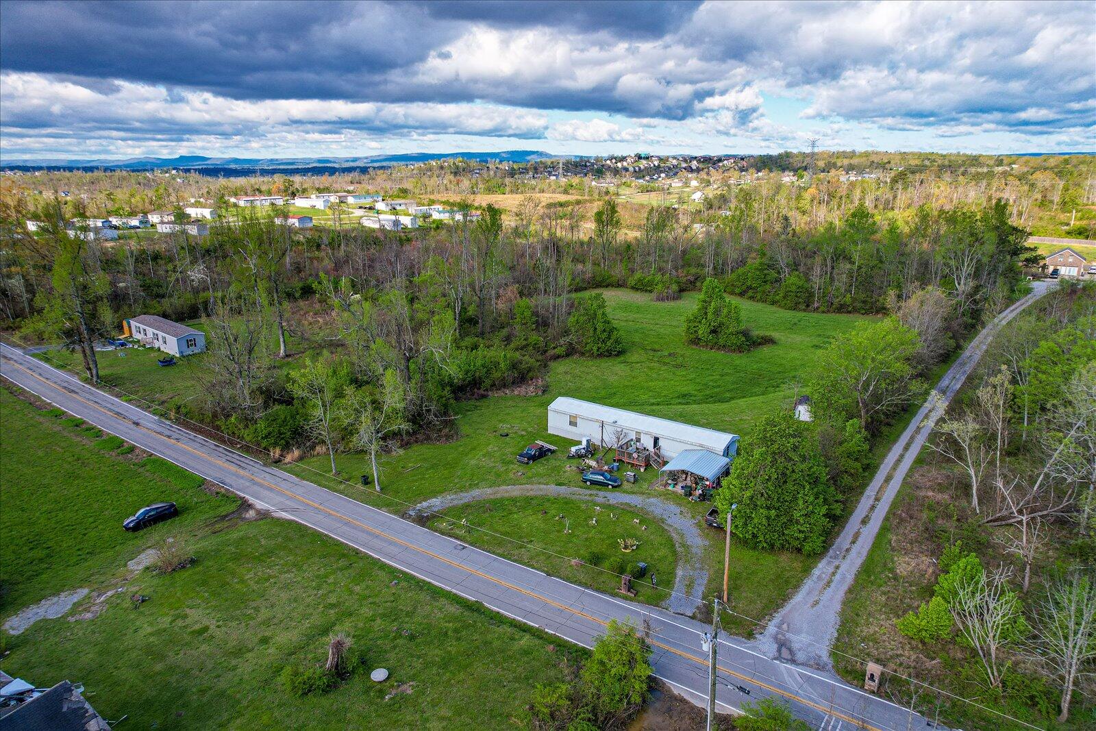 4210 Pattentown Road Ooltewah, TN 37363 - Photo 8 of 18 08-4210 Pattentown Rd-8