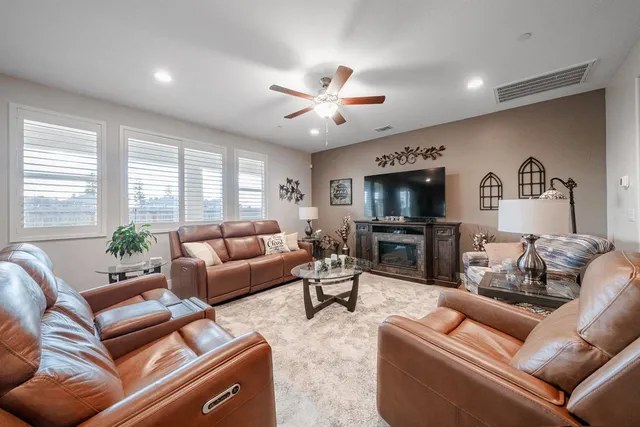 $759,000 | 928 Skansen Street, Kingsburg, CA 93631