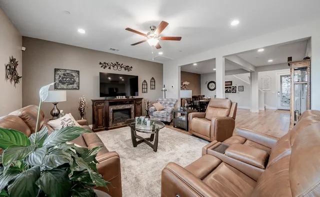 $759,000 | 928 Skansen Street, Kingsburg, CA 93631