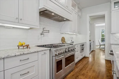 $1,200,000 | 1802 Wakefield Drive, Houston, TX 77018