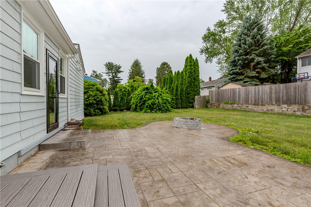 8 Barnes Street Smithfield, RI 02828 - Photo 41 of 48