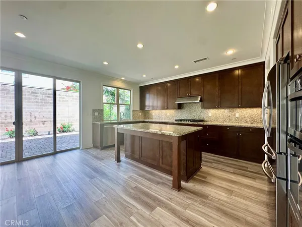 $6,450 | 51 Elmdale, Irvine, CA 92620