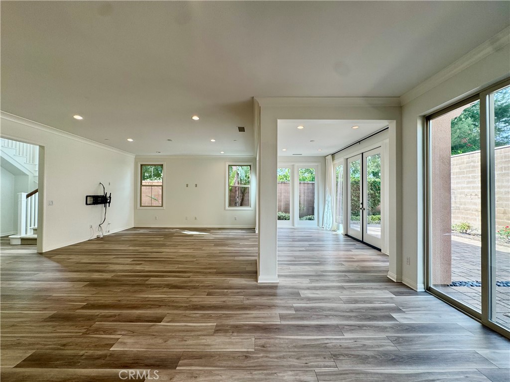 51 Elmdale Irvine, CA 92620 - Photo 4 of 41 a view of a living room
