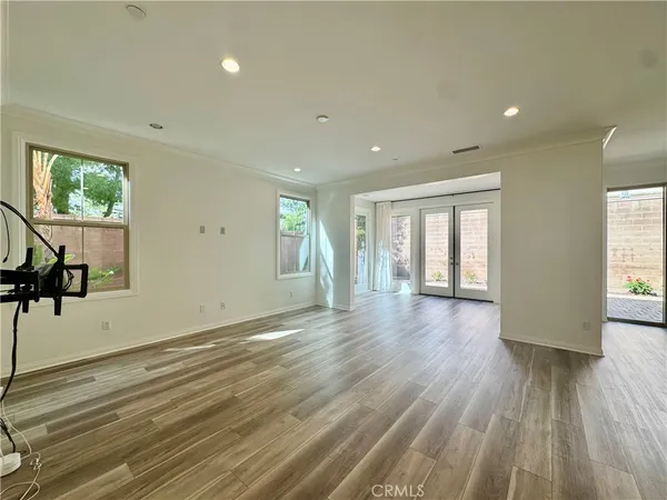 $6,450 | 51 Elmdale, Irvine, CA 92620
