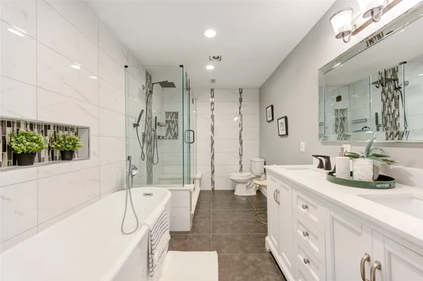 $2,900 | 15137 Kimberley Court, Unit 27, Houston, TX 77079