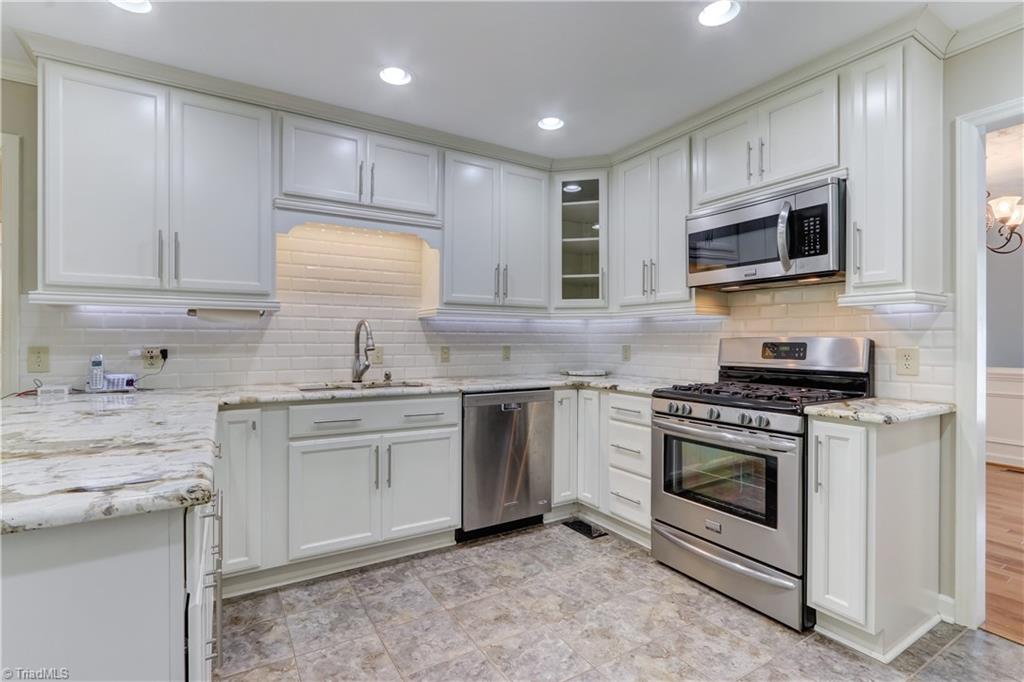 105 Royal Road Jamestown, NC 27282 - Photo 13 of 34 Gallery Image 13