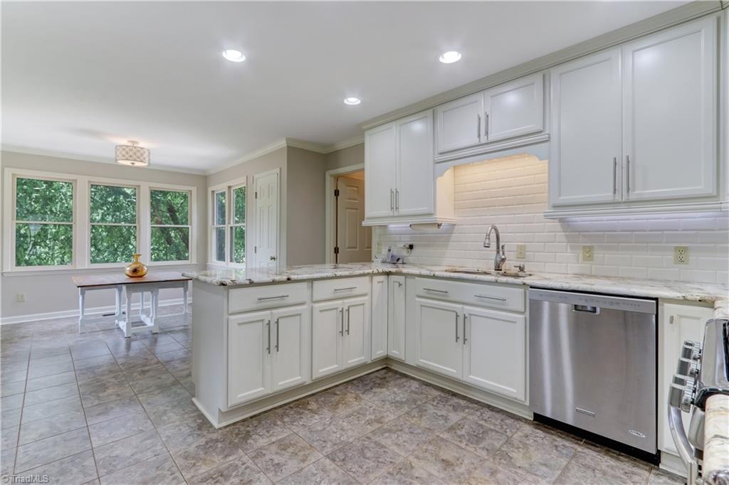 105 Royal Road Jamestown, NC 27282 - Photo 15 of 34 Gallery Image 15