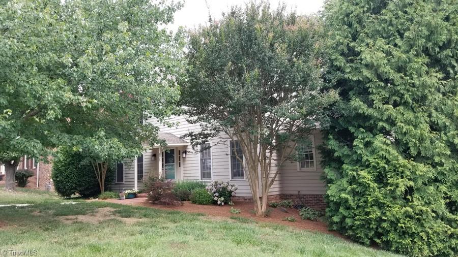 105 Royal Road Jamestown, NC 27282 - Photo 3 of 34 Gallery Image 3