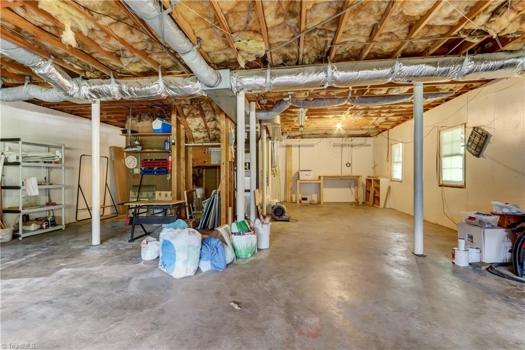 105 Royal Road Jamestown, NC 27282 - Photo 29 of 34 Gallery Image 29