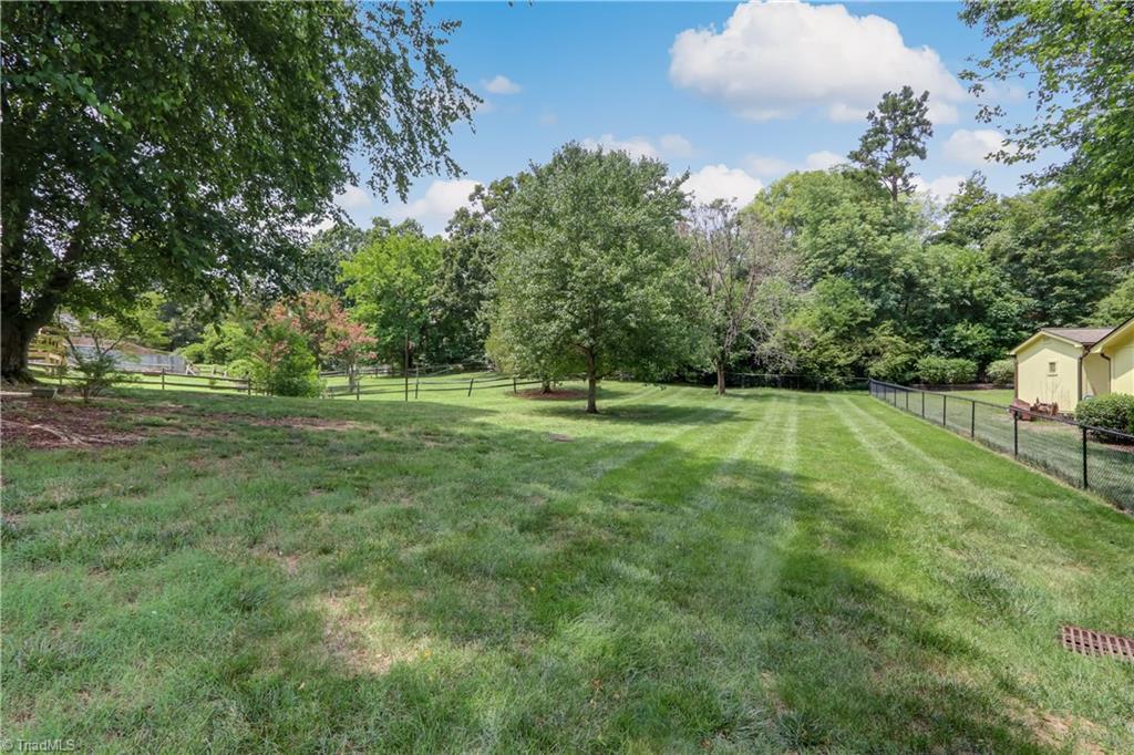 105 Royal Road Jamestown, NC 27282 - Photo 32 of 34 Gallery Image 32