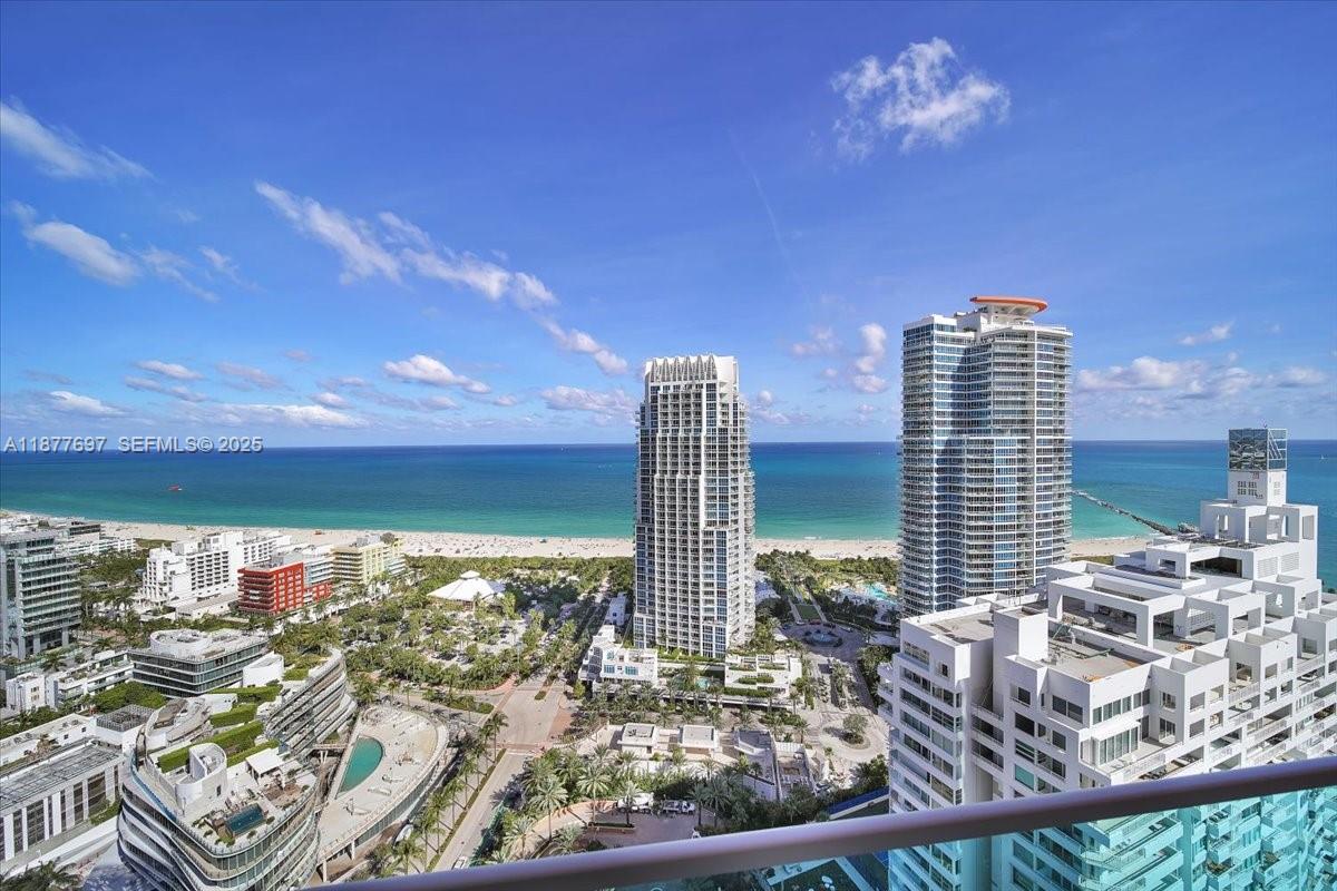 300 South Pointe Drive, Unit 2806 Miami Beach, FL 33139 - Photo 11 of 68