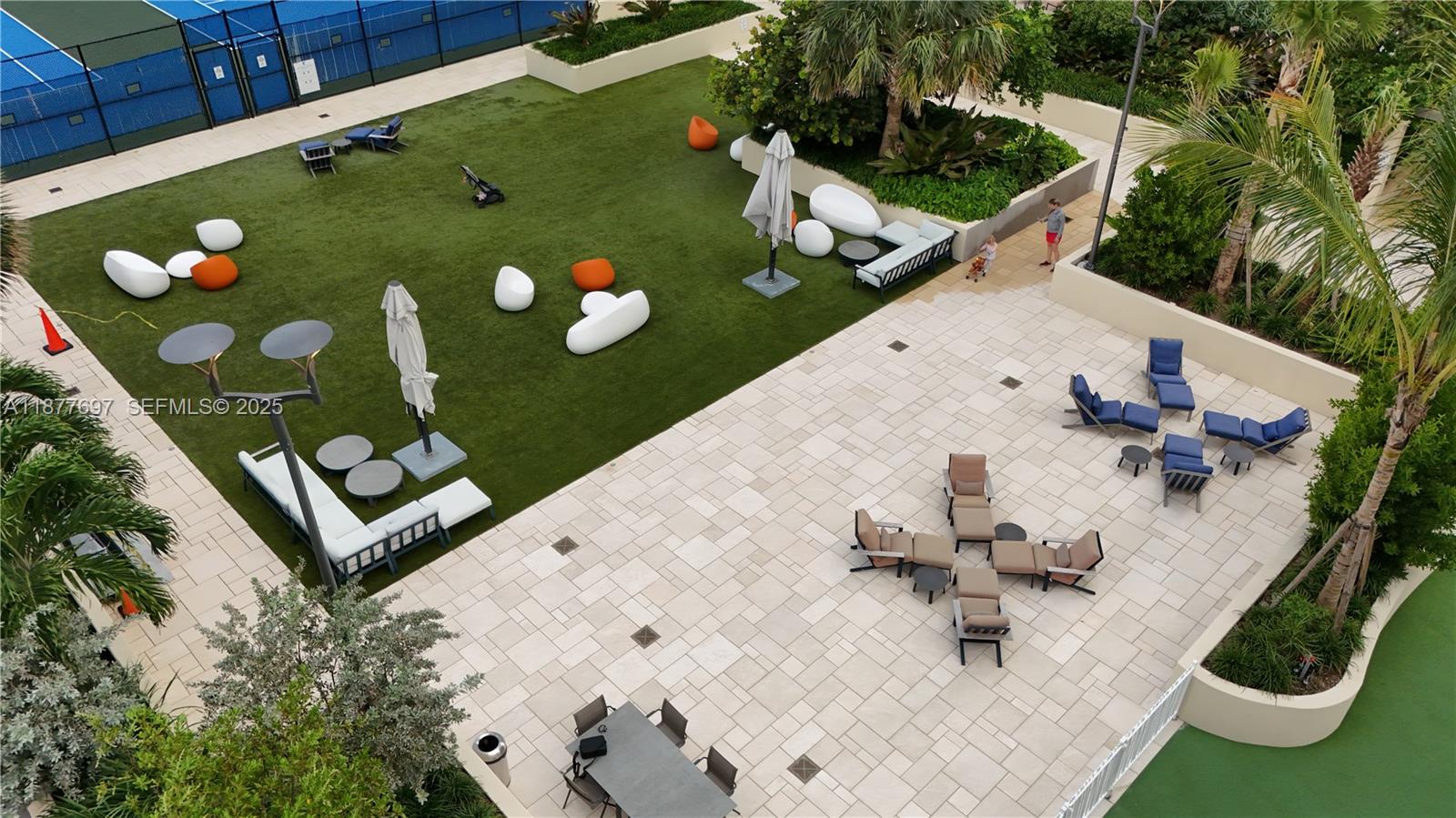 300 South Pointe Drive, Unit 2806 Miami Beach, FL 33139 - Photo 58 of 68