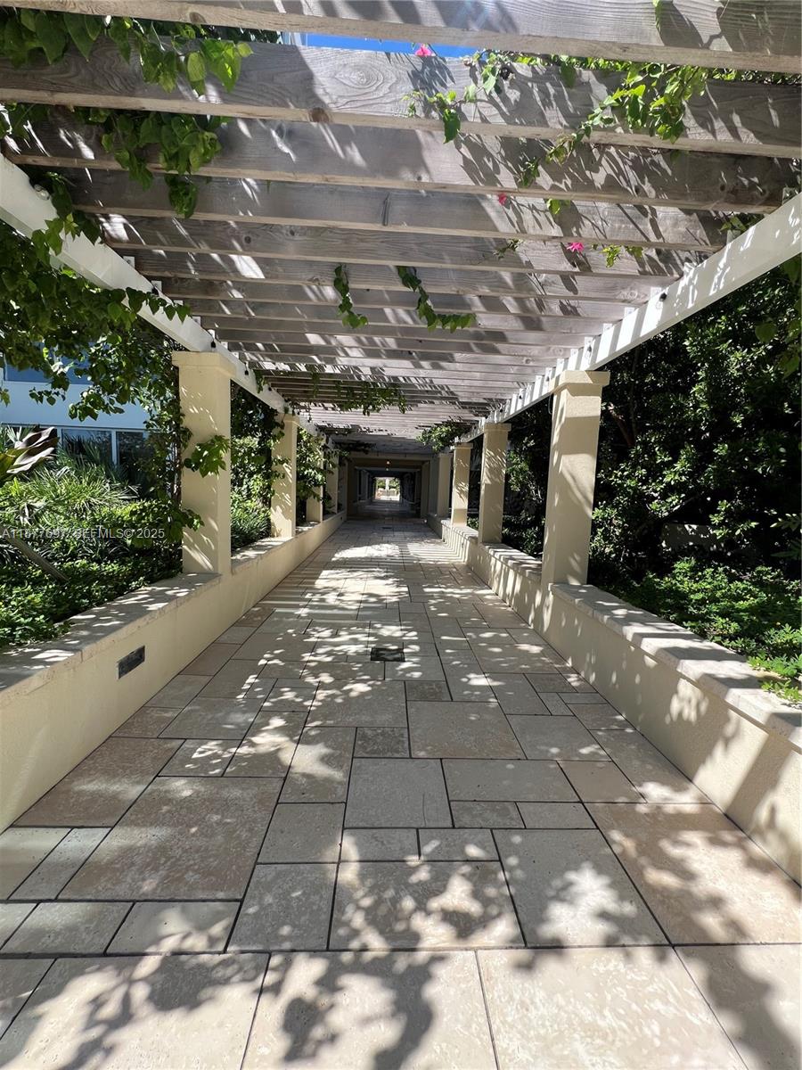 300 South Pointe Drive, Unit 2806 Miami Beach, FL 33139 - Photo 61 of 68