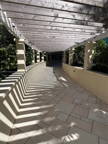 $19,000 | 300 South Pointe Drive, Unit 2806, Miami Beach, FL 33139