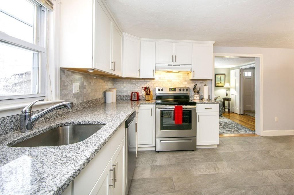 39 Irving Road Scituate, MA 02066 - Photo 3 of 27 Gallery Image 3