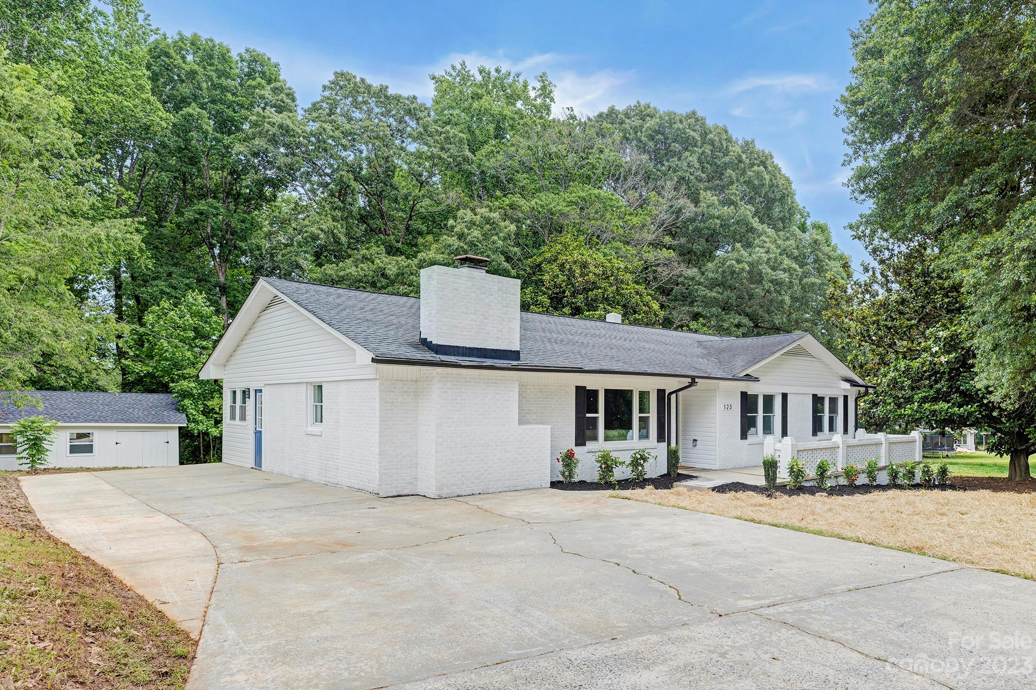 123 McCarver Road Gastonia, NC 28056 - Photo 2 of 32 Gallery Image 2