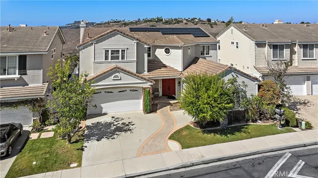 $1,999,999 | 2438 Calle Aquamarina, San Clemente, CA 92673