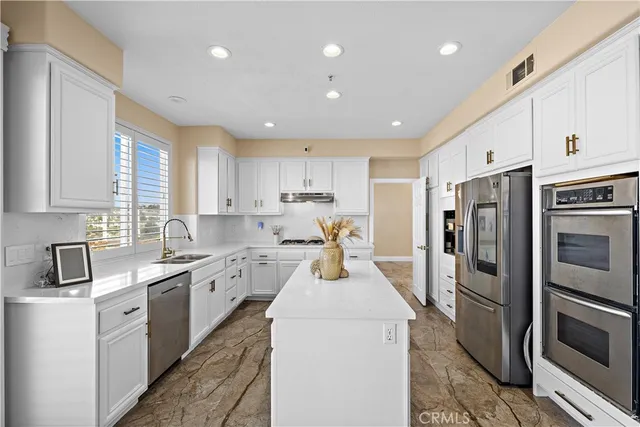 $1,999,999 | 2438 Calle Aquamarina, San Clemente, CA 92673