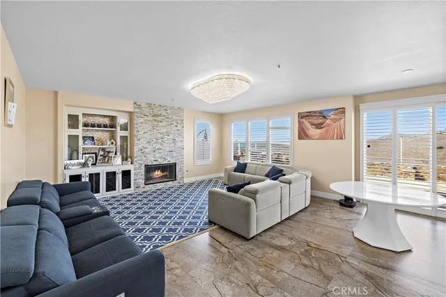 $1,999,999 | 2438 Calle Aquamarina, San Clemente, CA 92673