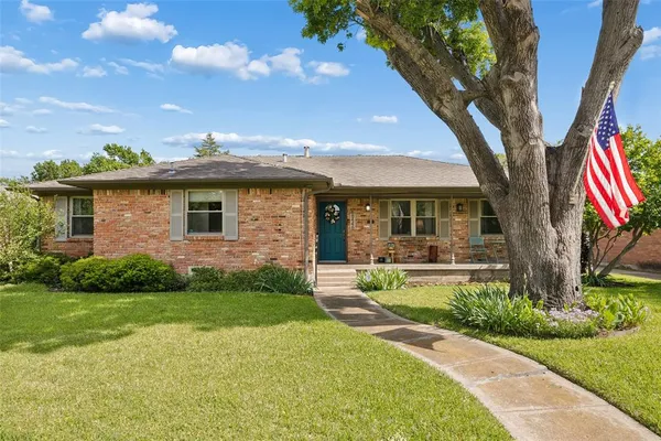 $439,000 | 8446 Sweetwood Drive, Dallas, TX 75228