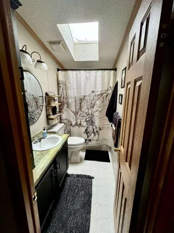 $360,000 | E8946 Highway 22, Bear Creek, WI 54922