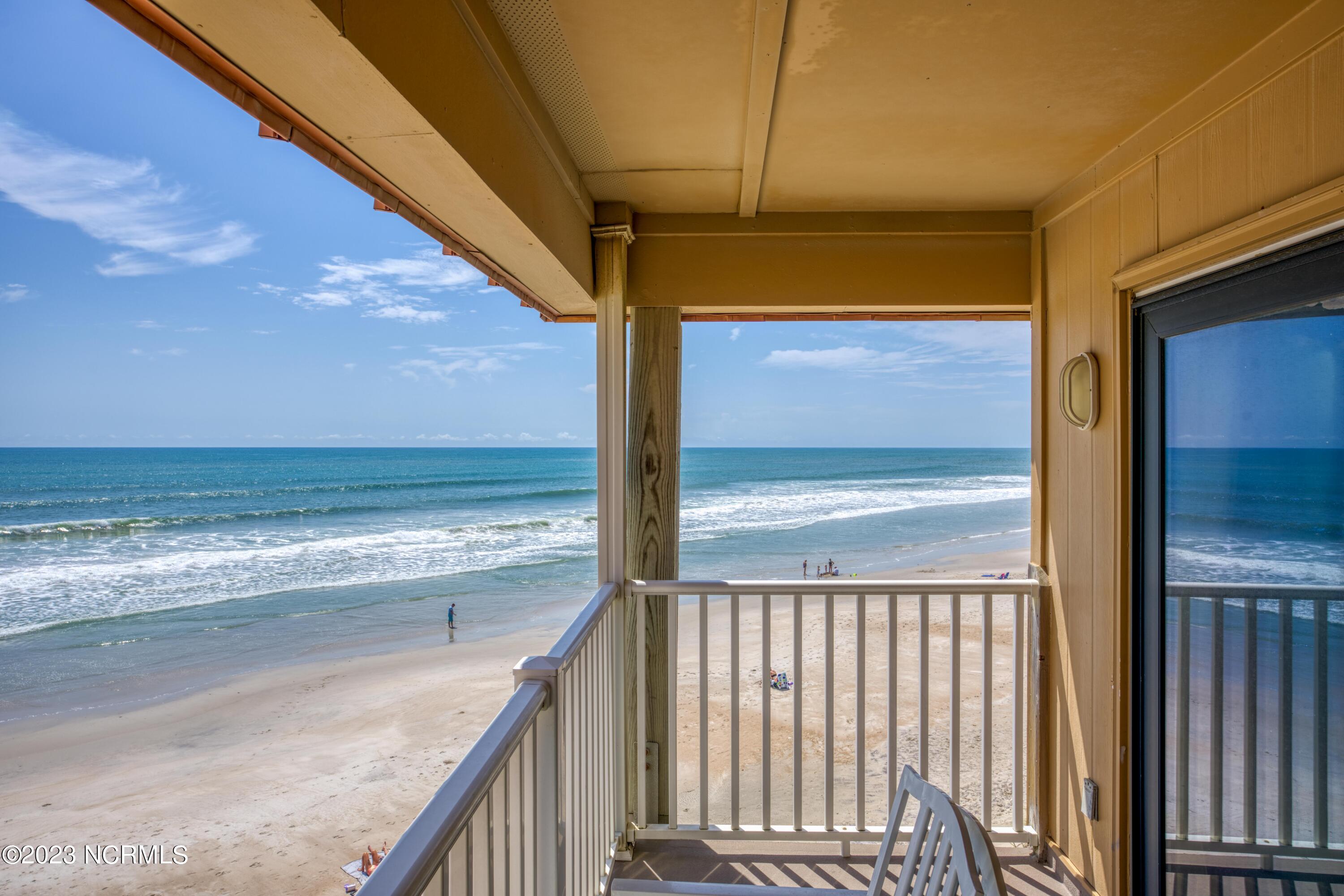 1822 New River Inlet Road North Topsail Beach, NC 28460 - Photo 17 of 20 1309 Topsail Dunes - Interiors_14