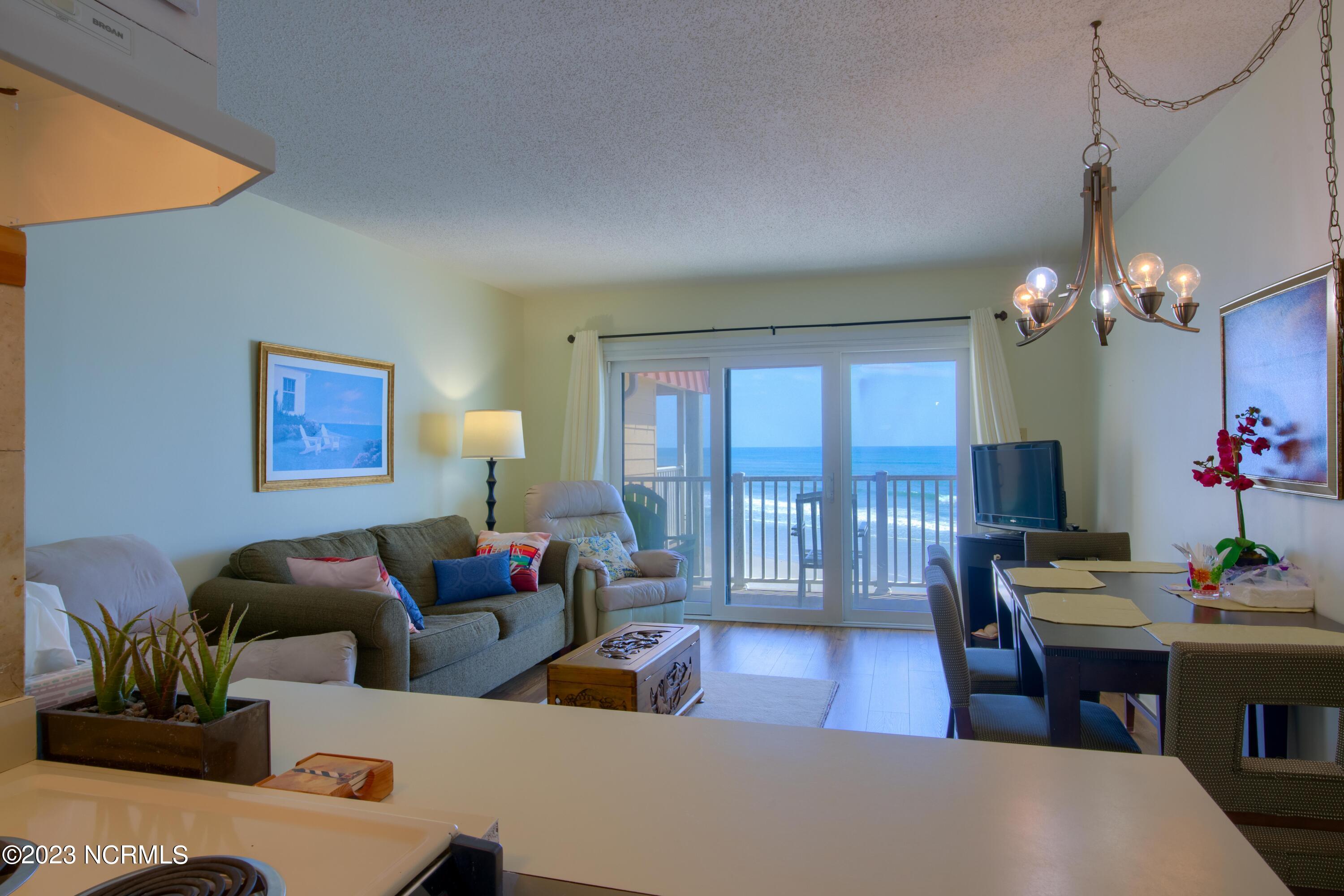 1822 New River Inlet Road North Topsail Beach, NC 28460 - Photo 3 of 20 1309 Topsail Dunes - Interiors