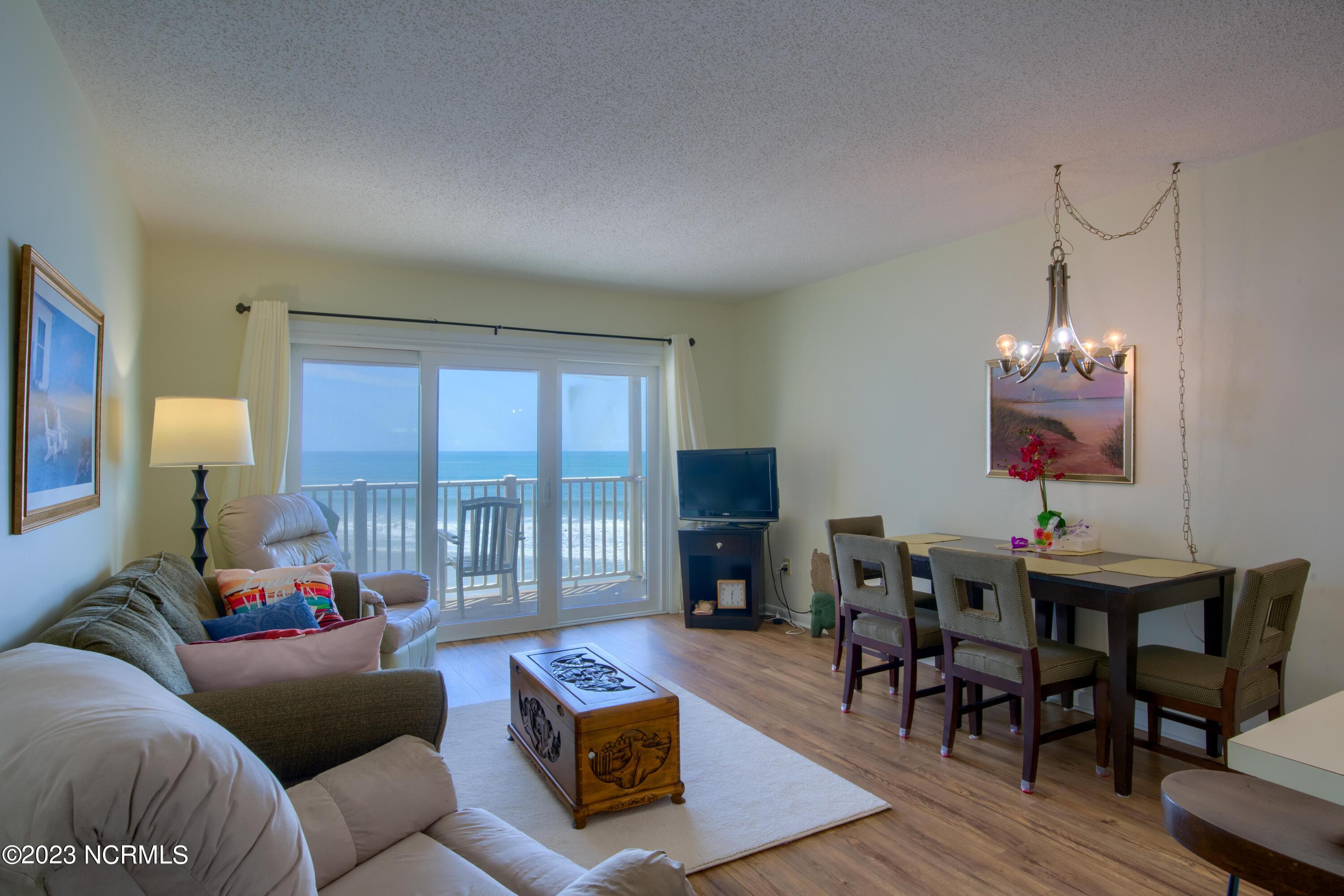 1822 New River Inlet Road North Topsail Beach, NC 28460 - Photo 8 of 20 1309 Topsail Dunes - Interiors_5