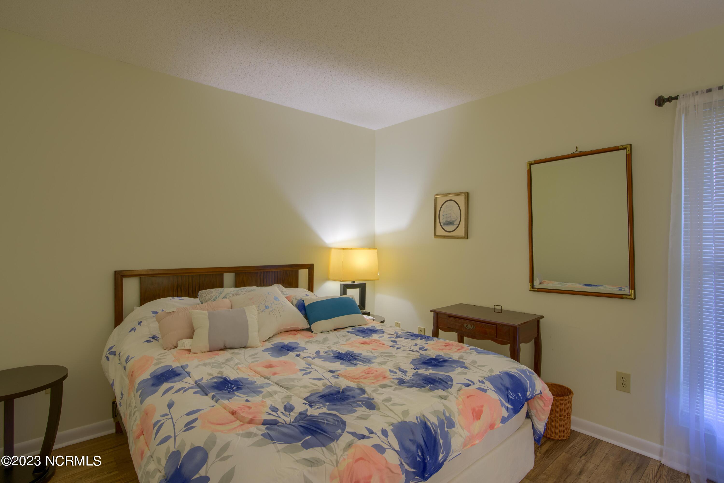 1822 New River Inlet Road North Topsail Beach, NC 28460 - Photo 10 of 20 1309 Topsail Dunes - Interiors_7