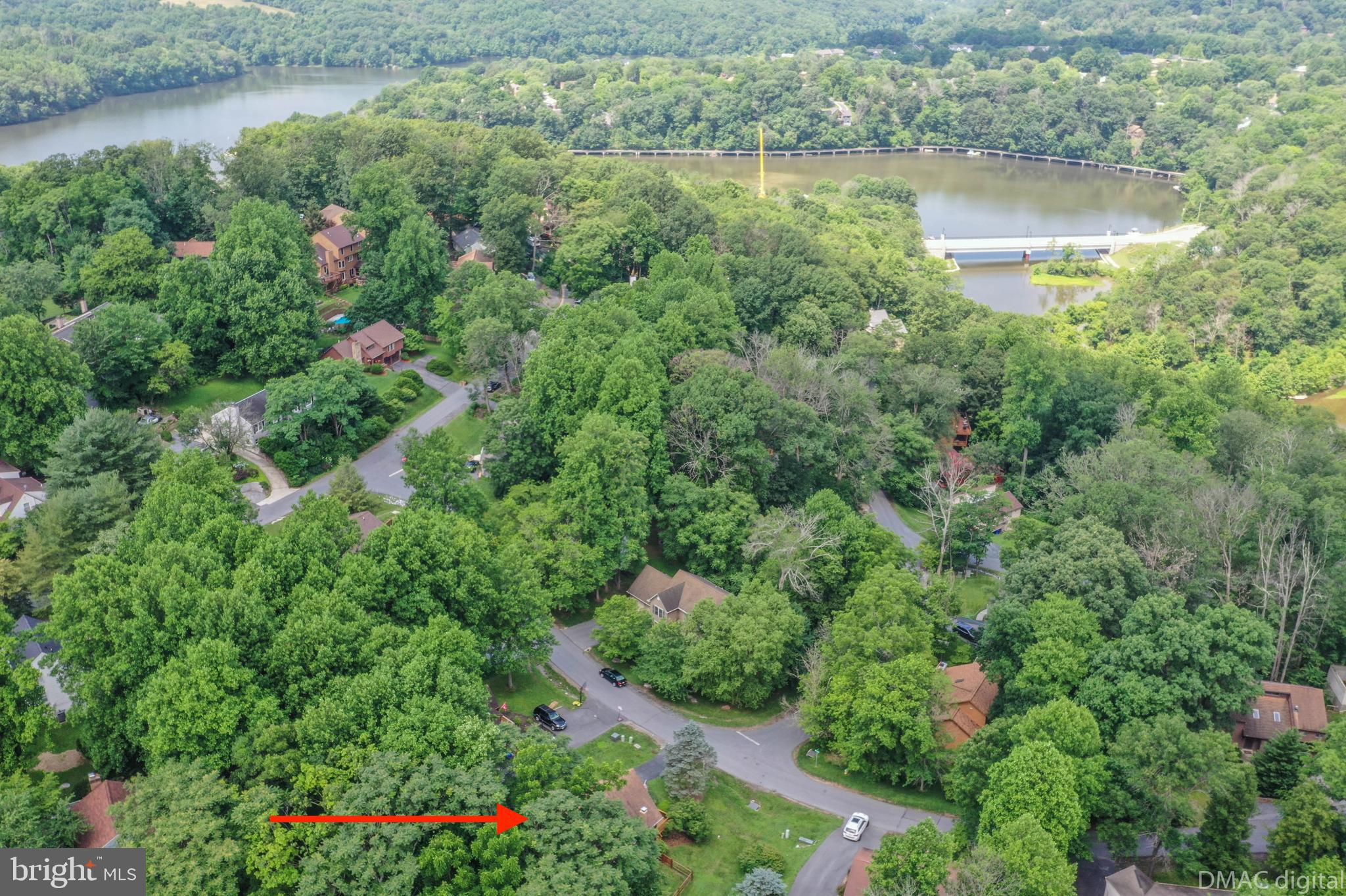 6607 Rockridge Road New Market, MD 21774 - Photo 3 of 52 Wonderful location in Lake Linganore!